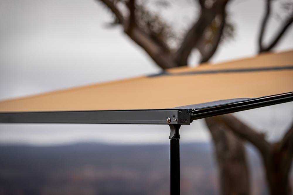 ARB | ALUMINUM AWNING W/ LED LIGHT | 2.5X2.5 M | BLACK